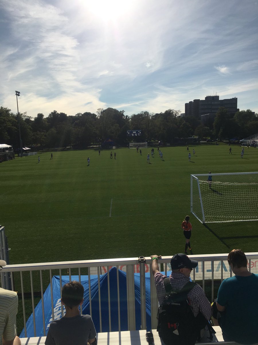 pnearing18's tweet photo. Game night Dal vs SMU @daltigers https://t.co/b3fKYrrBS7