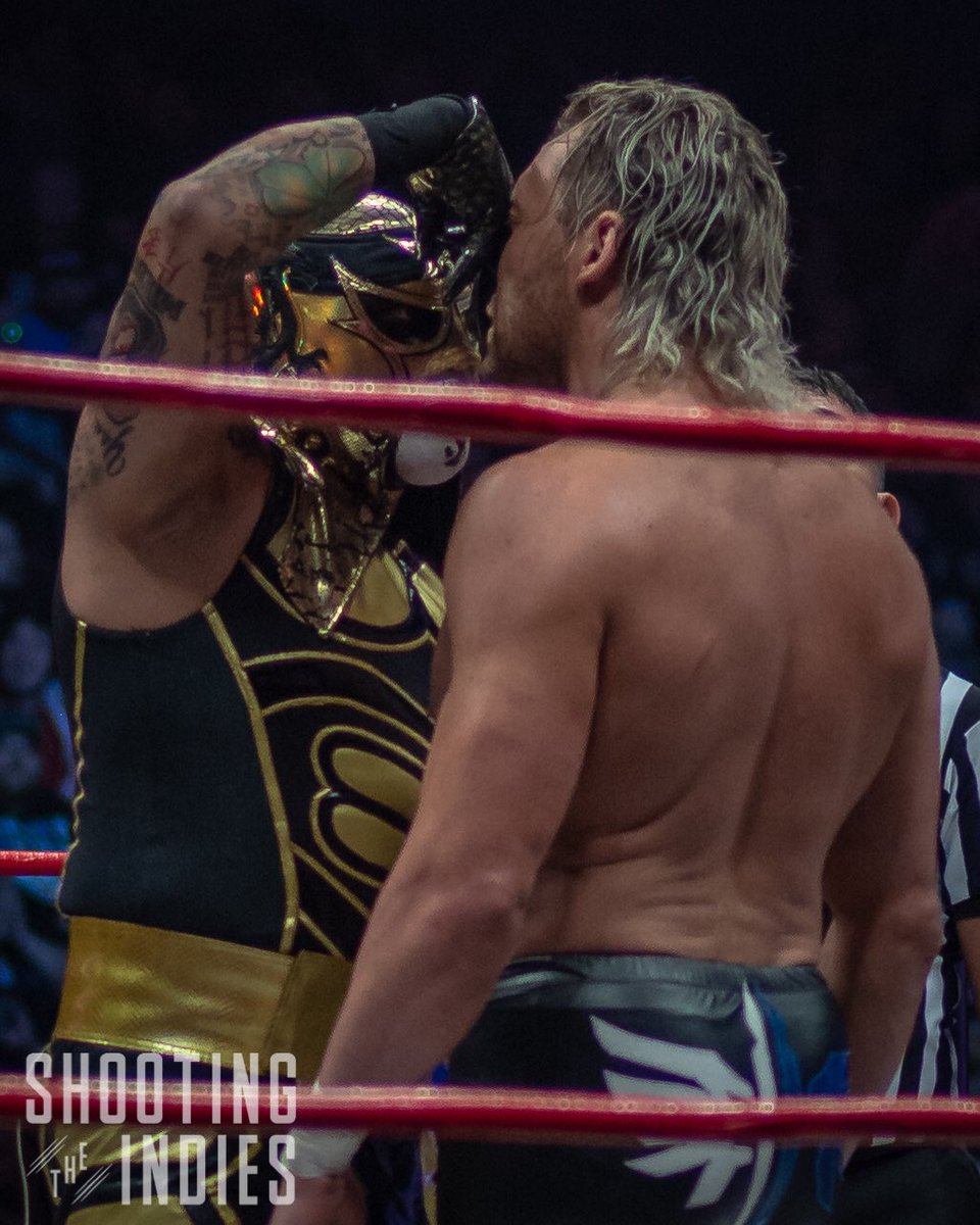 In yo face @KennyOmegamanX courtesy of @PENTAELZEROM 

#allin #allin2 #allin2018 @ALL_IN_2018 #shootingtheindies #indywrestling #indiewrestling