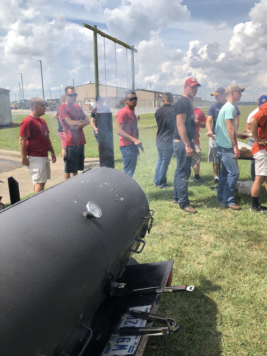 LightningBTRY's tweet photo. Lightning started the day with great readiness and resiliency PT followed by a BTRY BBQ with football, hockey, horseshoes, bocce ball and good food! ⚡️⛩ #MainEffort @RealRedKnight6 @RealRedKnight3 https://t.co/q6nCDPcEwC
