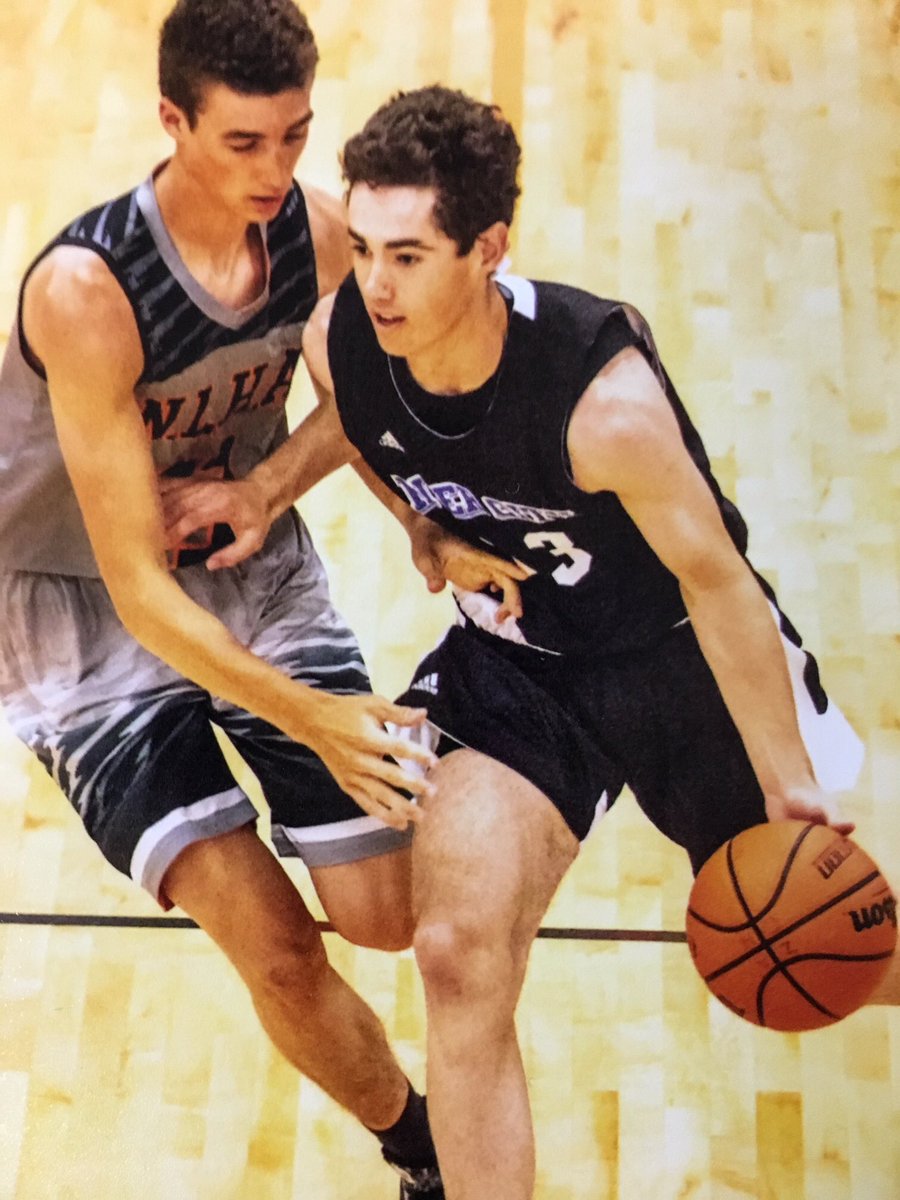 HV_Highlights's tweet photo. Expect a HUGE senior season from El Dorado’s Jarin Koehler (@jarinkoehler3 )!! Jarin had a great summer with the 17U @hoopsrivercity squad!! Check out his official 2018 summer highlights below!! ⬇️

🎥🏀🔥
https://t.co/tgNTeaLgDH https://t.co/u9Q3RuejJ9