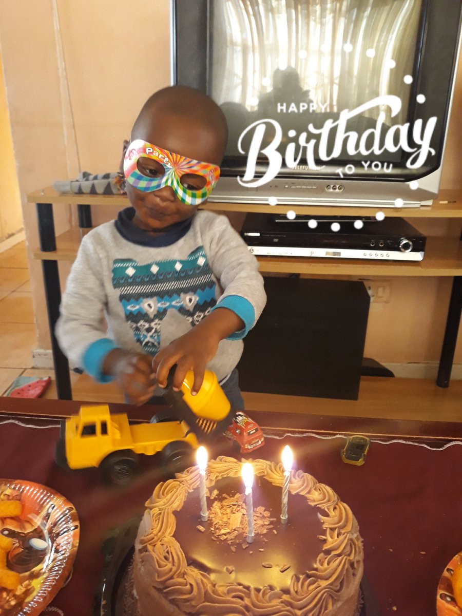 ThatoPitso15's tweet photo. #Happy birthday to my old buddle of Joy. 
#MyBabyboy https://t.co/hPxV6xgTWs