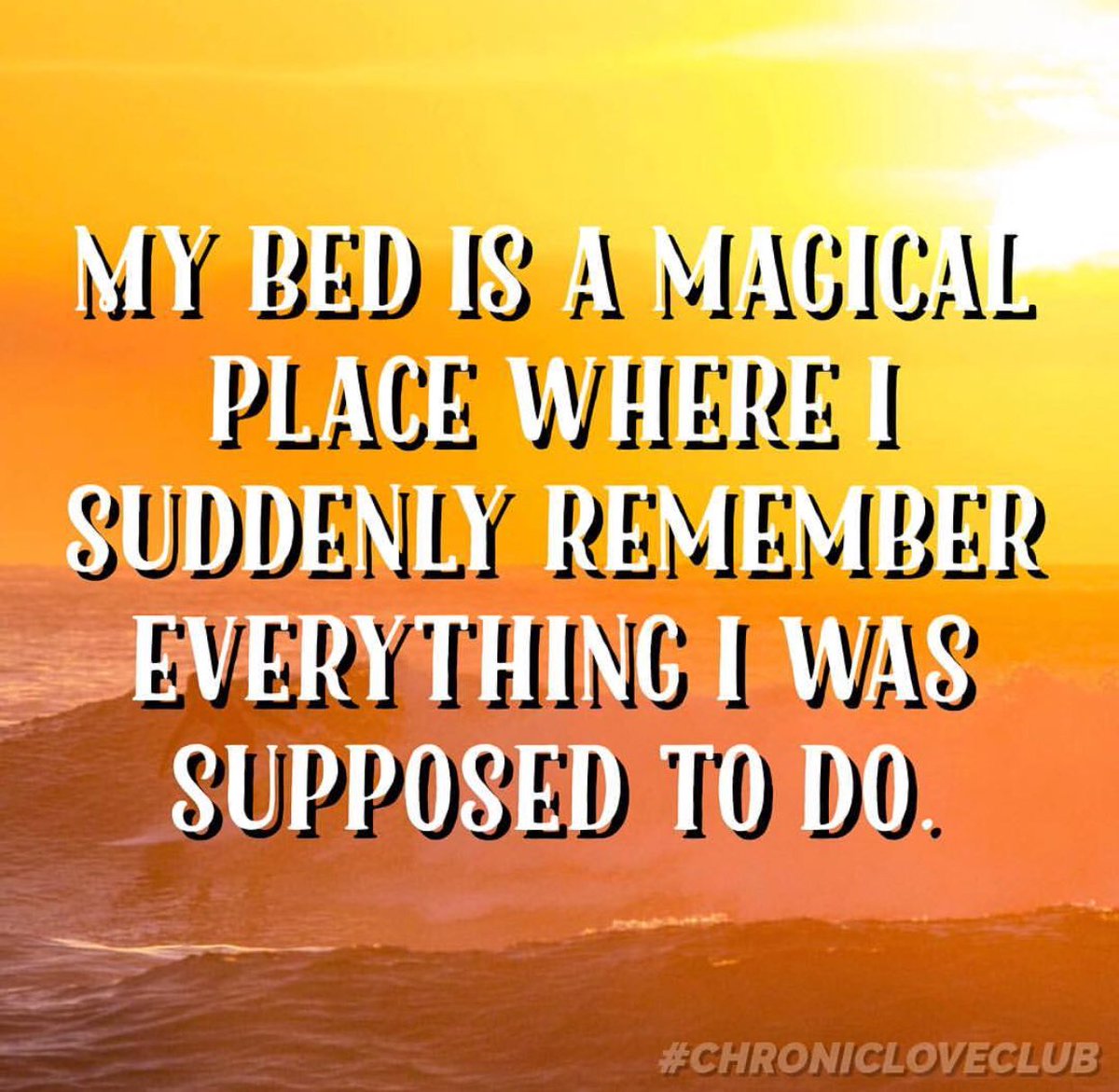 chronicloveclub's tweet photo. Raise your hand if this applies to you! 🙋🏻♀️ I have brain fog almost always, so I’ve got pads of paper & pens in every room- if I don’t write it down I’ll forget again. #chronicloveclub #magicbed #memory #lifehack https://t.co/jkoPJjpQ3b