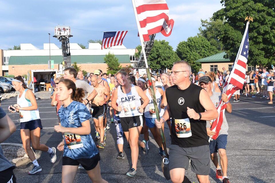 F3FirstState's tweet image. F3 First State spotted at yesterdays Run, White, and Blue 5k supporting Delaware Technical Community College Owens Campus Scholarships for Veterans and First Responders.