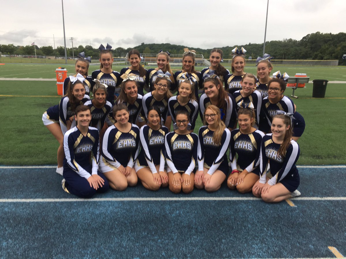 First football game of the season 🏈 💙💛