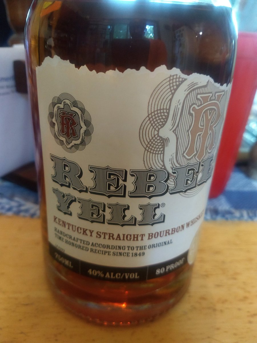 AnnaG3713's tweet photo. @LenRaley @foxnation @TomiLahren Lol darling sometimes it's like this for I haha here's our families table love our Kentucky Whiskey n Shine🍻 https://t.co/x3kS5vEFSd