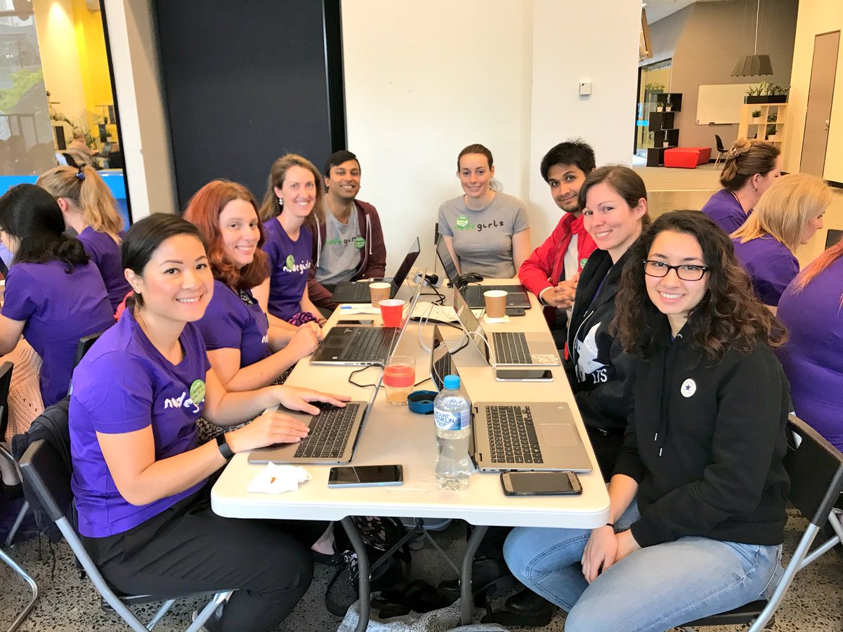 LareneLg's tweet photo. We are #NodeGirlsBNE!!! So much fun hanging out and coding with attendees. Learning together and from each other. Don’t worry, all us grey-shirt mentors still Google everything while we’re at our day jobs! #html #css #javascript #WomenWhoCode #NodeGirlsBNE @NodeGirlsBri https://t.co/ThYkZTxSgg
