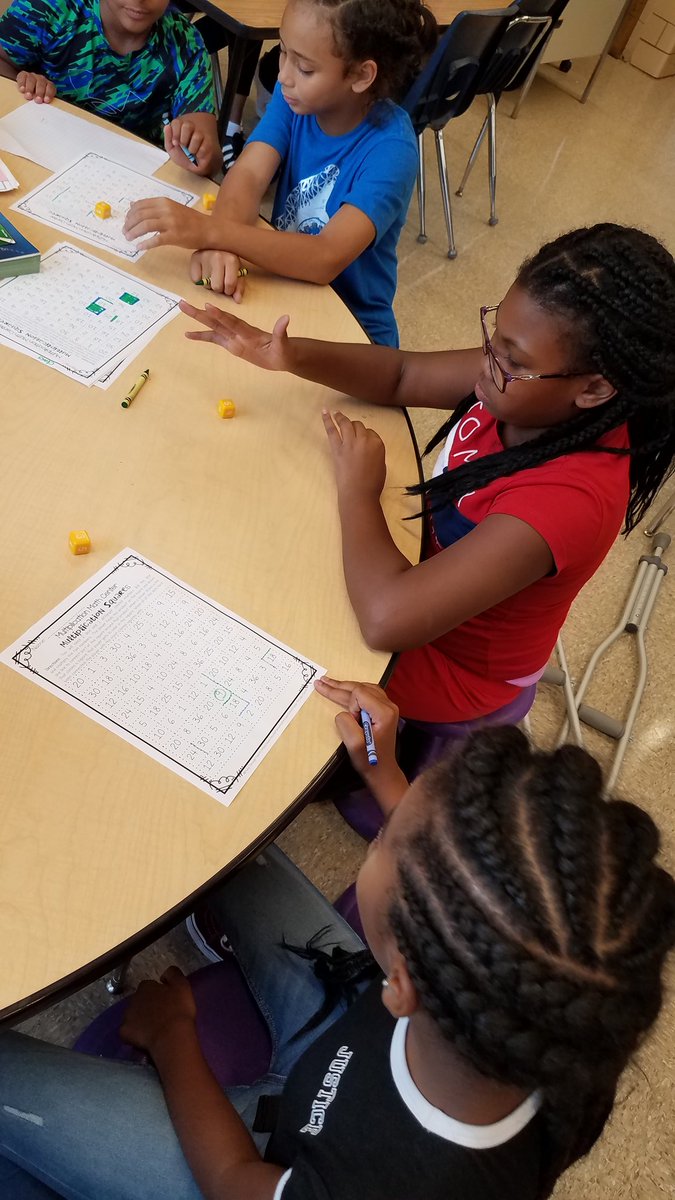 TeachUsPeace's tweet photo. Math fact fluency on a fourth day and Friday afternoon! @WellwoodIntlES @Jodilo0113 @MrAlexParadis @KatieLugli https://t.co/hOmmLVQPvO