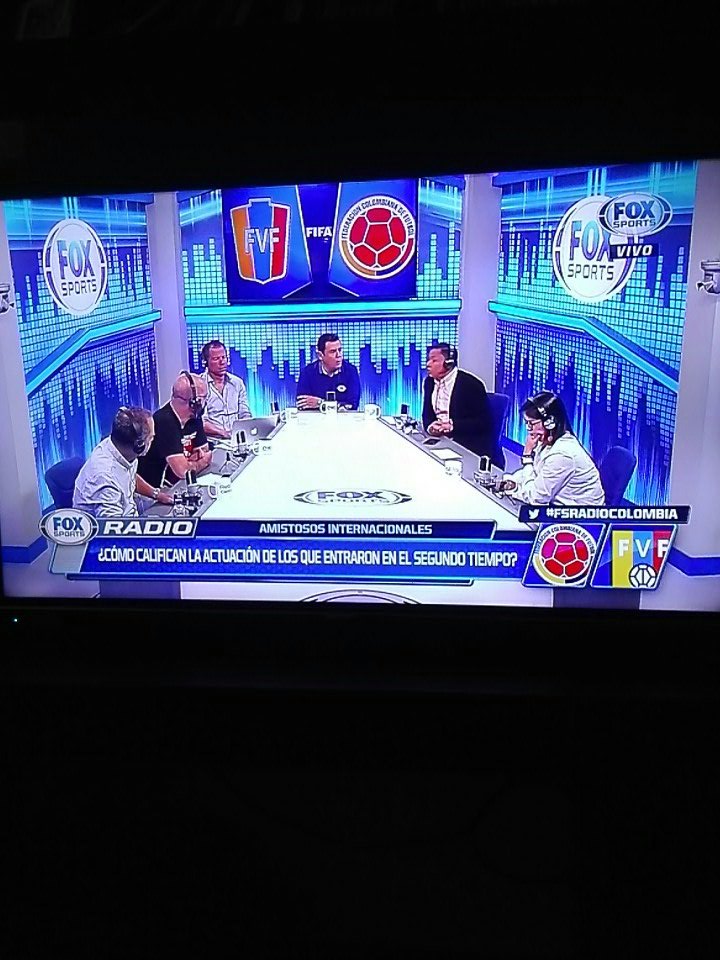 #FSRadioColombia arranquefox, velocidadfox, explosividadfox, imparablefox, esperando los guapos FOX.