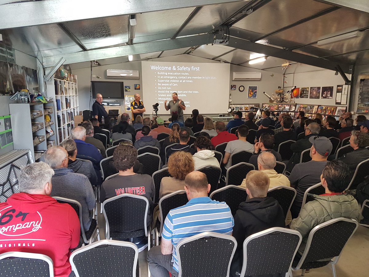 MPAS_ASTRONOMY's tweet photo. 2018 MPAS Astrophotography Workshop - and we're away! #MPAS #Astrophotography https://t.co/lvCHFkMcdE
