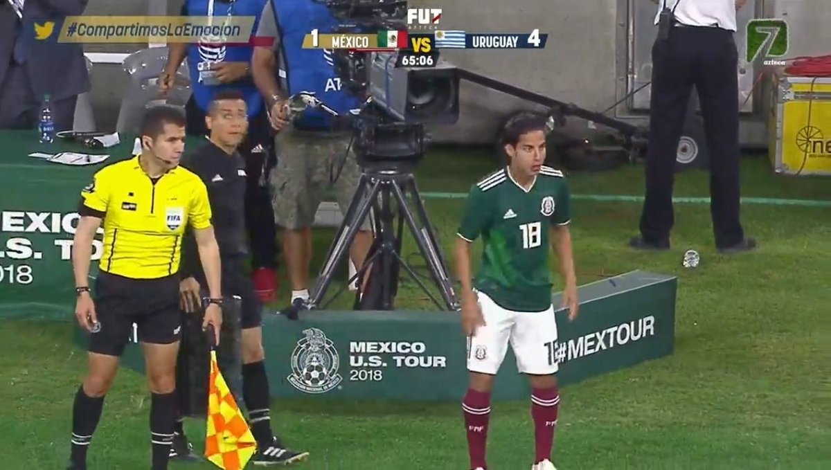 TabascoHOY's tweet image. #OrgulloChoco Debuta el #tabasqueño @DiegoLainez10 con Selección Mayor a sus 18 años.

Vía: @AztecaDeportes