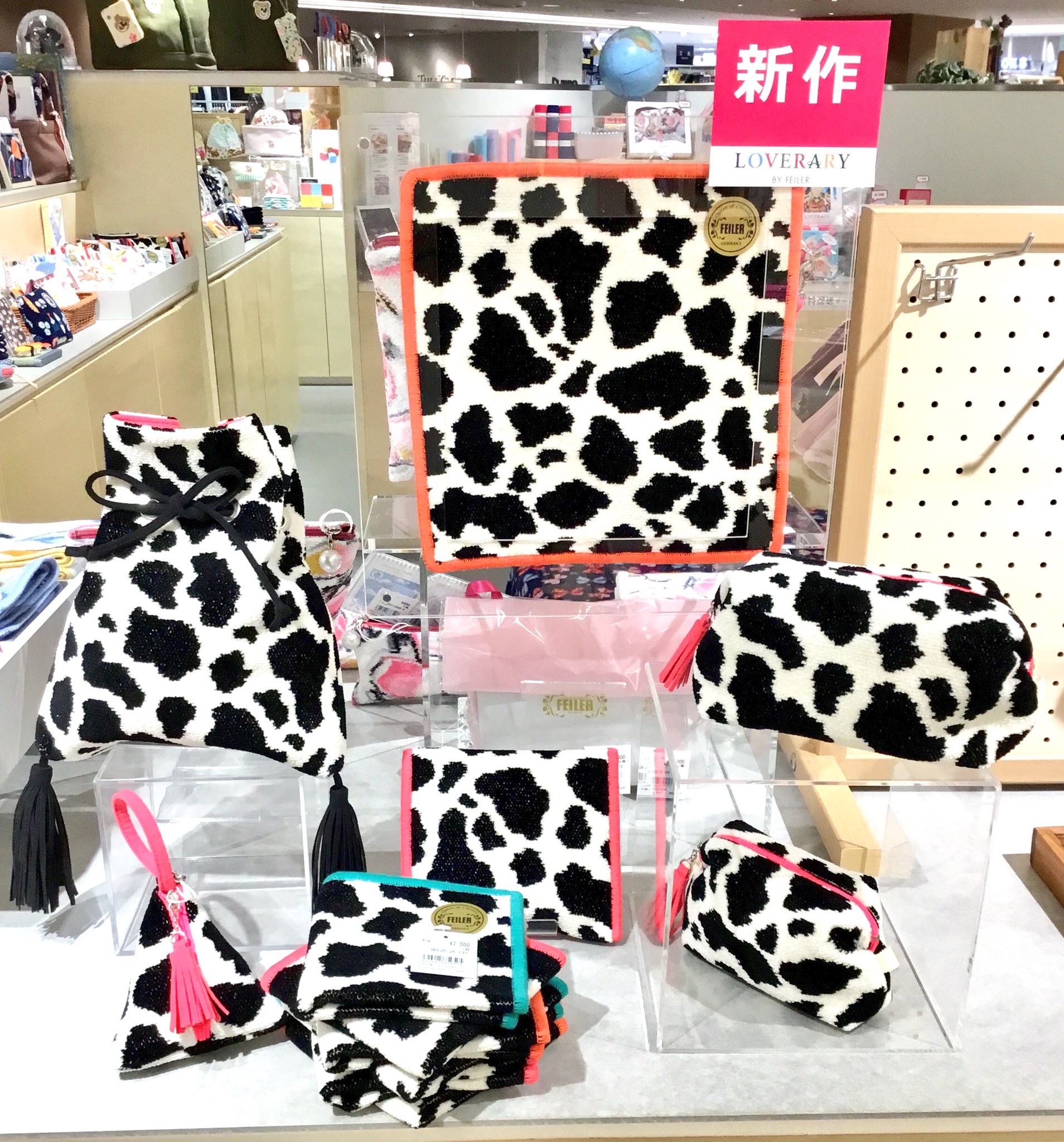 フェイラー Feiler على تويتر ラブラリーバイフェイラー 横浜ジョイナス店 9月の新柄ホルスタイン販売開始しました ハンカチ ハンカチポーチ 2160 巾着ショルダー 110 ポーチ大 5940 ポーチ小 5184 チャームポーチ 38 フェイラー ジョイナス