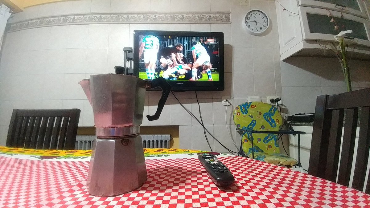 andresbarbeito's tweet photo. ¿Que hago despierto a esta hora?! Ah sí! Esperando mi camiseta #Puma! Dale @ScrumESPN me estoy esforzando x los #PUMASxESPN https://t.co/F5aAafz2Iq