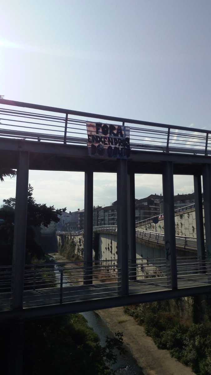 Hoxe é día de derbi, mais Ourense só hai un. Ás 16:15h recibimento aos xogadores fóra do noso estadio. OURENSE SOMOS NÓS!