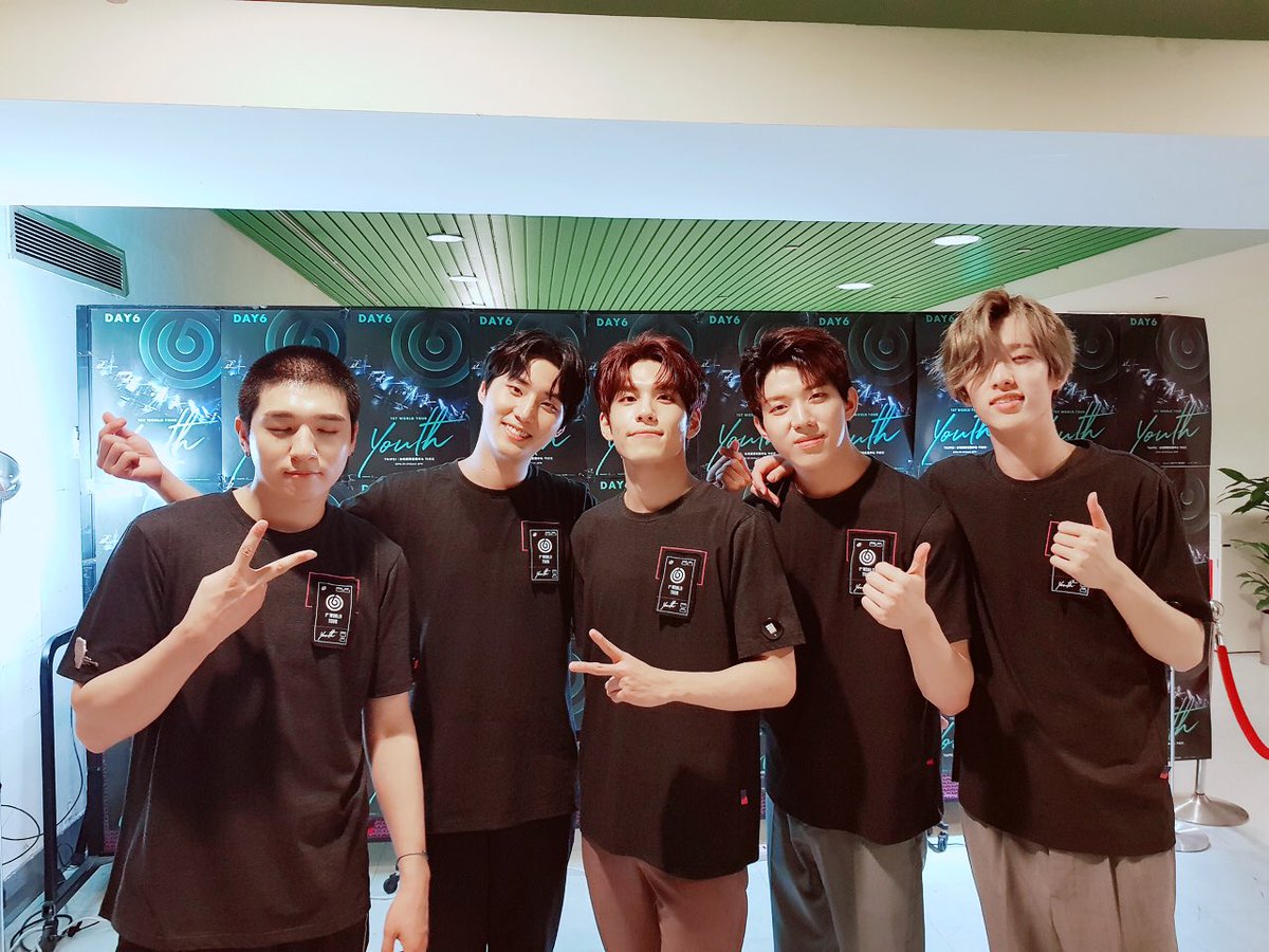 Kae_Day6's tweet photo. sept. 7, 2015 -- back then i didn't know you existed. i wish i knew you earlier :( but that doesnt matter anymore, im here to support you until the end. thanks for being part of my life Day6! im happy to be part of your life(as a myday) as well #Happy3rdBirthDAY6 #3YearsWithDAY6 https://t.co/xBBhxz0aX4