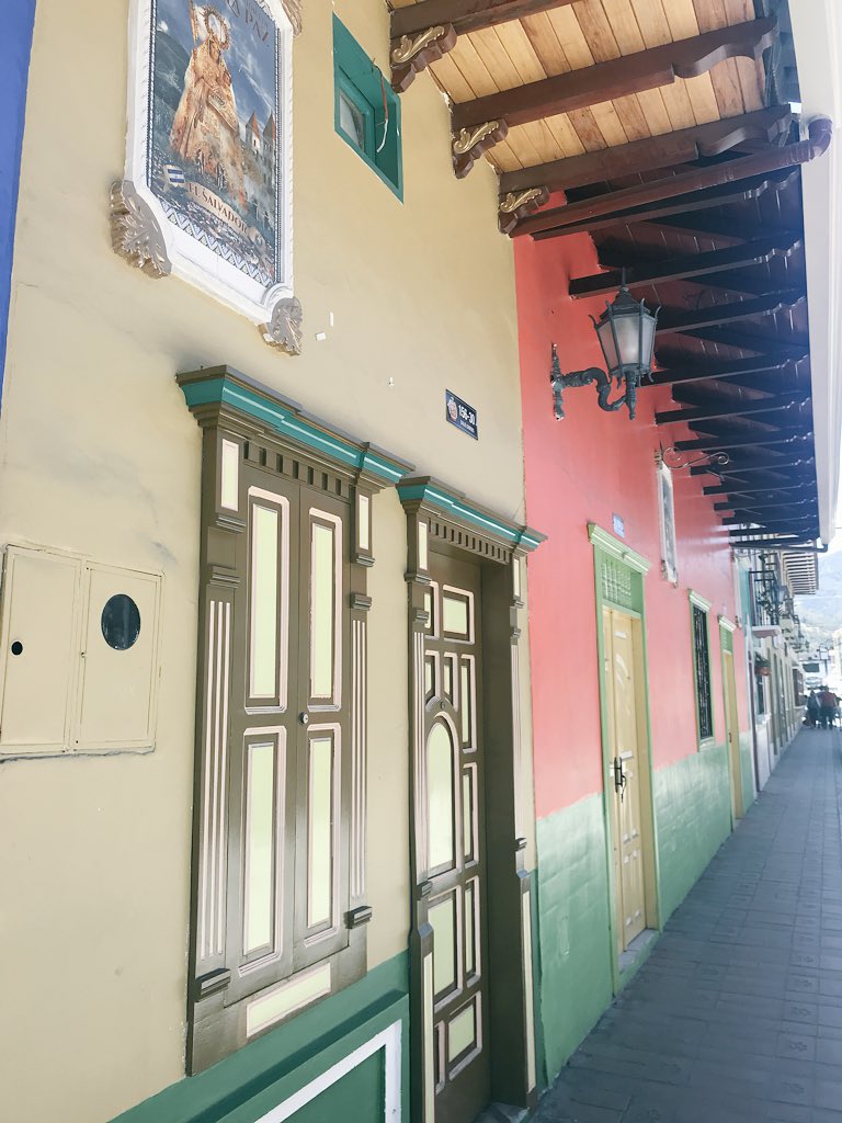 pamecisneros9's tweet photo. Productive week in #Loja organizing important activities & finalizing details for a successful deployment #CSCEcu5 with our host organizations @faces_sv Municipio deLoja @GIZEcuador @prefecturaLoja & @utpl. @citizenIBM & @DigitalOppTrust excited to impact the local community!! https://t.co/s9nSaCER1k