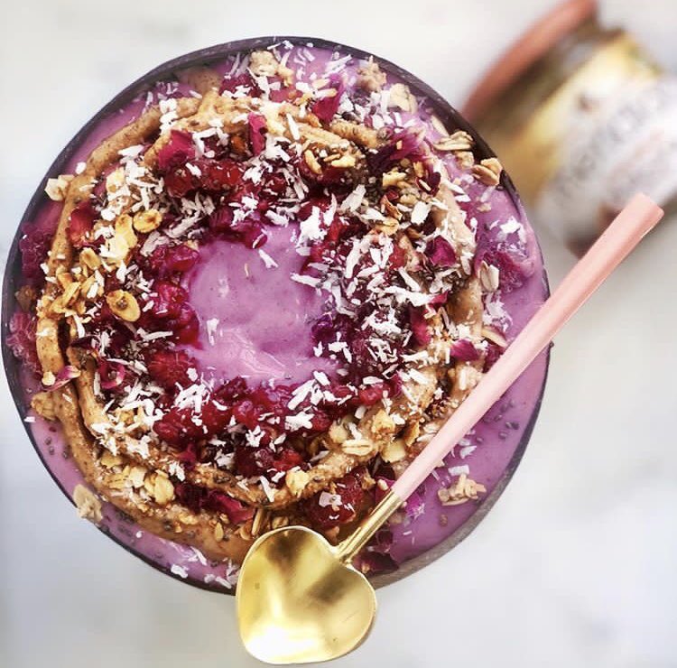 apetitofb's tweet photo. Meridian’s Crunchy Almond Butter provides a thick, chunky texture and is packed with protein, making it a great addition to any snack or your very own smoothie bowl! 🥄
.
.
Buy the product here: https://t.co/0gECC500iN https://t.co/TPDd7tT8IO