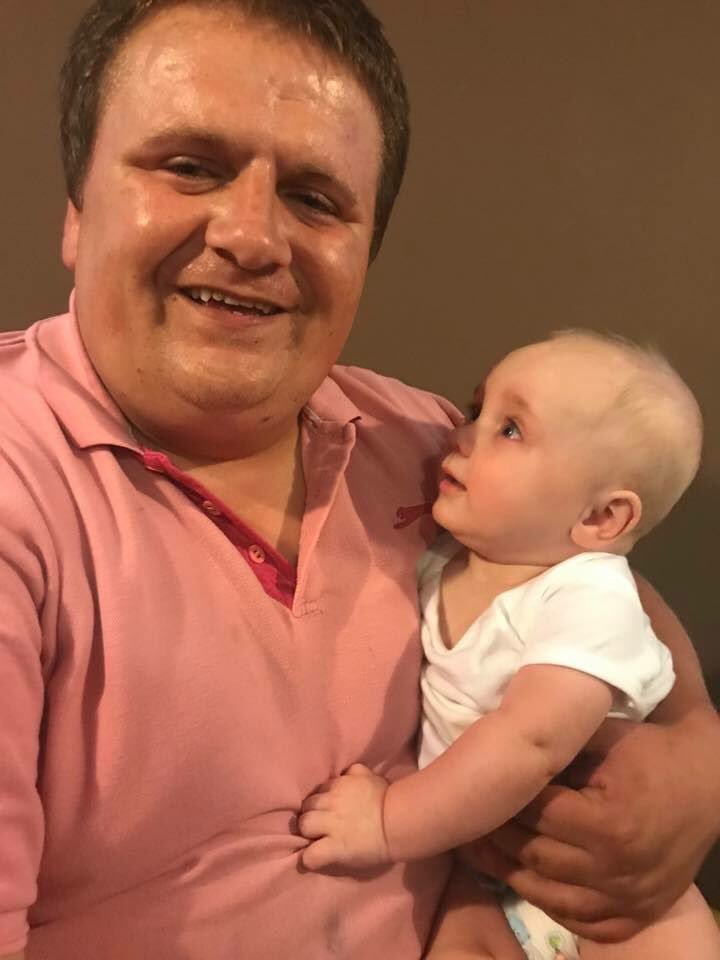 rickycope0714's tweet photo. I’m so glad to announce that I’ve hit my goal of losing 8stone so happy that I’ve achieved this but wouldn’t have done it without the support of my  wife Natalie Cope my family and friends for helping me achieve this goal so thankyou everybody #Spirehealth #Southampton https://t.co/W5dXDqVcQz