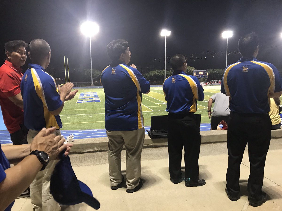 Voice4Equity's tweet photo. Having a blast @KaiserHigh v Kalani High at the beautiful new Kaiser Stadium - Homecoming Game! https://t.co/qS774RVwXC