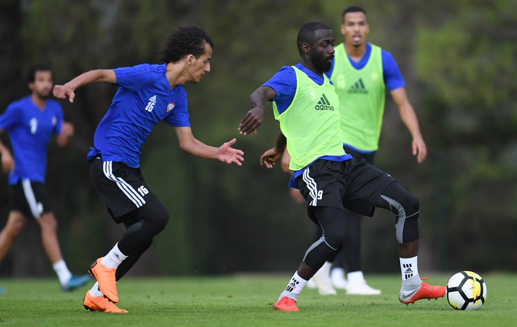 الأبيض يستعد لخوض مباراته الودية الثانية يوم الثلاثاء أمام منتخب لاوس في ختام معسكره الخارجي المقام في مدينة جيرونا الإسبانية .. 

#منتخب_الإمارات