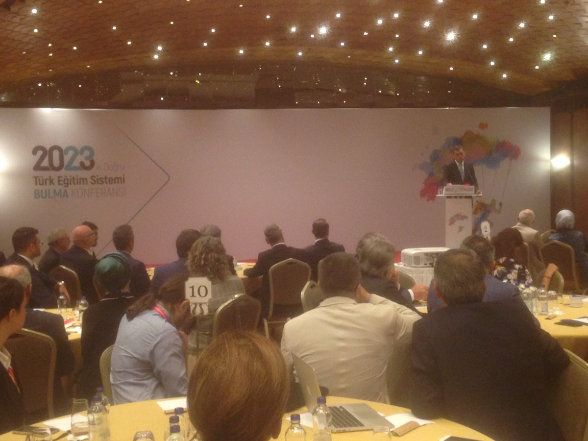 Turk Egitim Sistemi Bulma Konferansi MEB Bakanimiz <a href="/ziyaselcuk/">Ziya Selçuk</a> acilis konusmasiyla basladi: "Bu cografyada tanzimattan bu yana yapmamiz gereken egitim reformunu yapacak gruba sesleniyorum, cocuklarimizi yarina hazirlamak degil artik bugun uyandirmak gerekiyor" #Eğitim2023