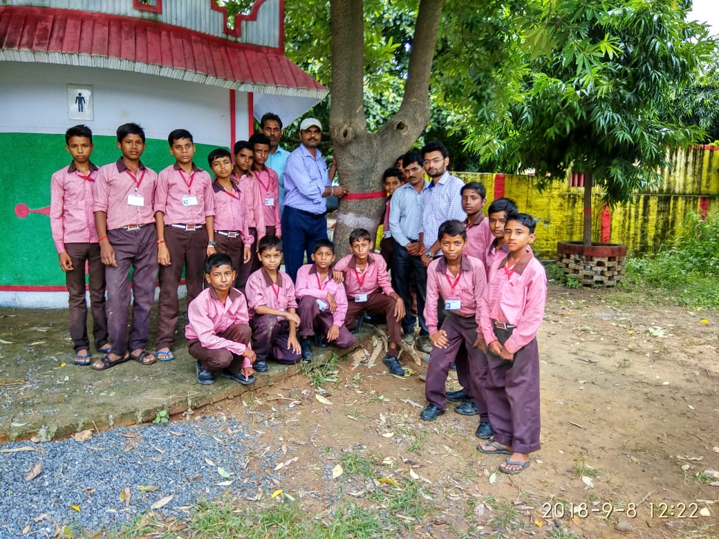 akhlaqueschool1's tweet photo. Students and teachers of  primary school Rampur-1 block Mzn District M. NAGAR Participated in #RedTapeMovement to support #RiseForClimate  @shikshansamvad  @350's  and @teachersclubup @avanindrajadaun @RedTapeMovement @prabhatmisra https://t.co/saAE5Z0Ab4 https://t.co/pi237tXBFf https://t.co/MA5vw8HKCM