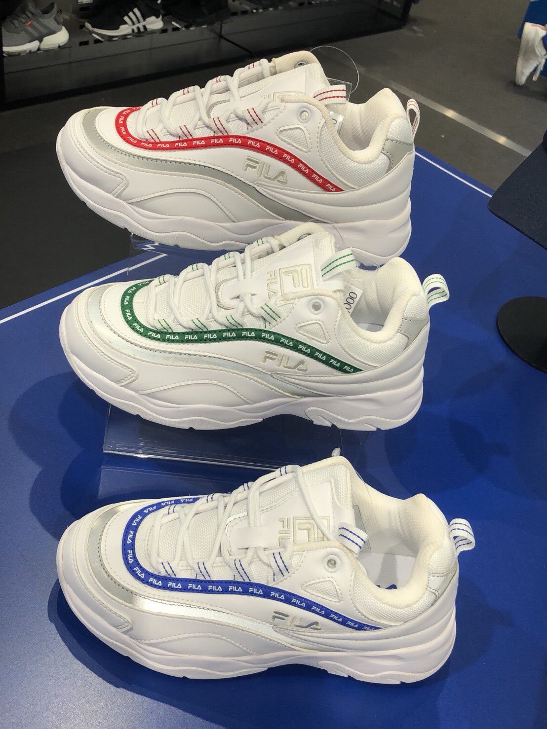Sneakerxox on X PRE Fila Ray Tapey Tape 2 990 Size 220 290jp Free EMS https t cgdxctUwF2 X