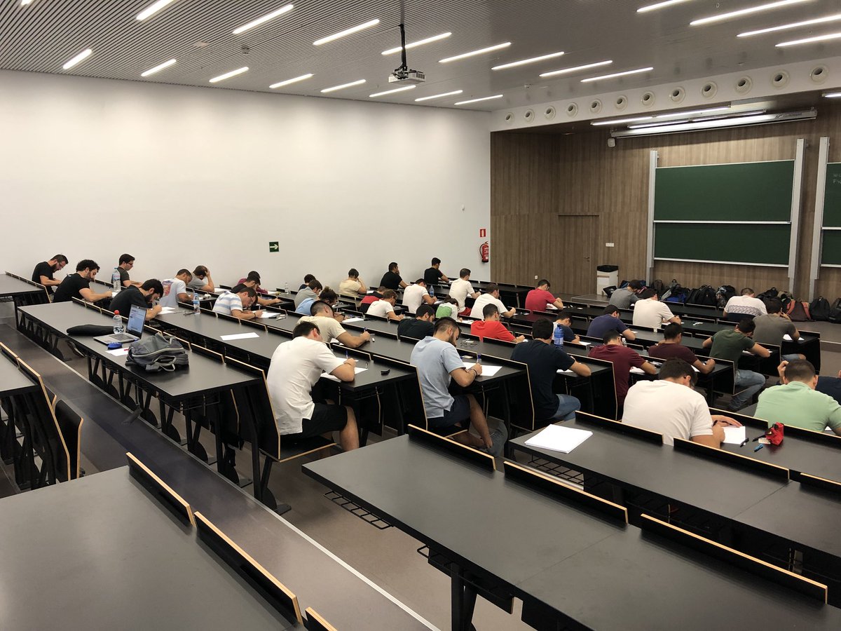umh1810's tweet photo. Examen de septiembre de la asignatura. 
Que la mecánica de fluidos reparta suerte a tod@s! https://t.co/cE5Q1FA7zp