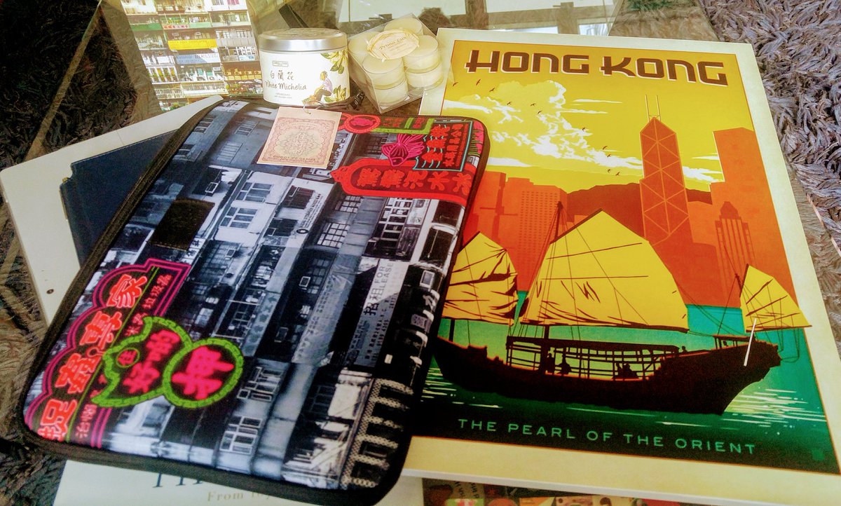KeatingOwen's tweet photo. Treated with cool Hong Kong designed birthday gifts today 😀; natural beeswax cleanburning candles from #CarrollandChan 🐝🌈, cityscene laptop case from #GoodsofDesire and Travel Poster from #HomeEssentials 😎 @hktdc 👍 https://t.co/gEUr5hCnzD
