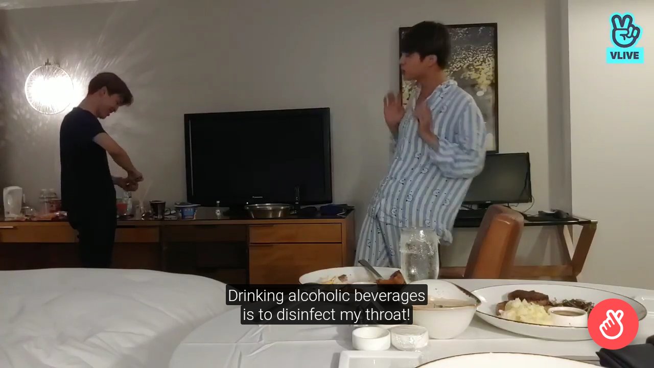 DmjrYJYUUAM6Si3?format=jpg&name=large