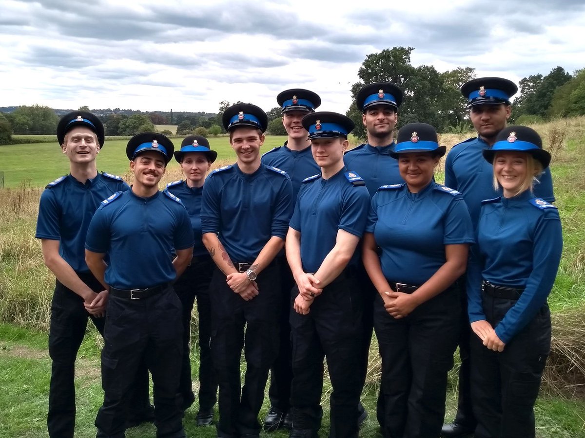 With all the #BackToSchool photos doing the rounds on social media this week, here are some of our own new #FacesOnTheFrontline - a new PCSO intake started their training this week. 

Welcome to Surrey Police team!