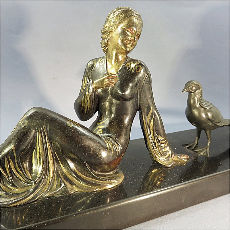 brokagogo's tweet photo. Magnifique #statue #femmes AU #FAISAN en métal sur socle marbre d'époque #Art_Déco. Dimensions 51 cm x 11 cm. Poids +/- 5 kg.

En vente sur... https://t.co/ubGm0rqAM6
#collector #vintage #collection #enchères #PHOTOS #auctions #collectibles https://t.co/Oq8TF8jcEx