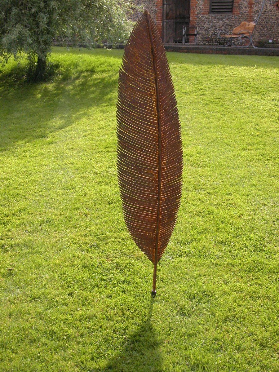 #Openart at Lisbet Clancey's venue from 10am today; I'll be showing my copper #pod forms and #leaves, and oxy mild steel #Feather and Leaf #sculptures - all welcome to visit, 35 The Ridgeway Friston.