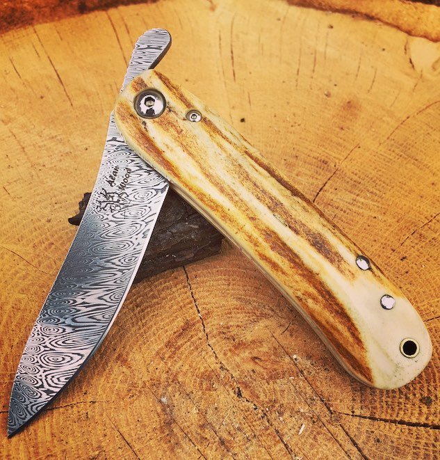 EdgeMattersUK's tweet photo. Kernalpanic achieved his Grail recently acquiring this very lovely and extremely rare @a.woodknives Stag and @damasteelab friction Folder ....Something I'd  love to add to my own humble Alan Wood collection ,Congrats again man 😎👌🏻🇬🇧#edgemattersfa… https://t.co/HwsZlDSshe https://t.co/gFYtBYOoe3