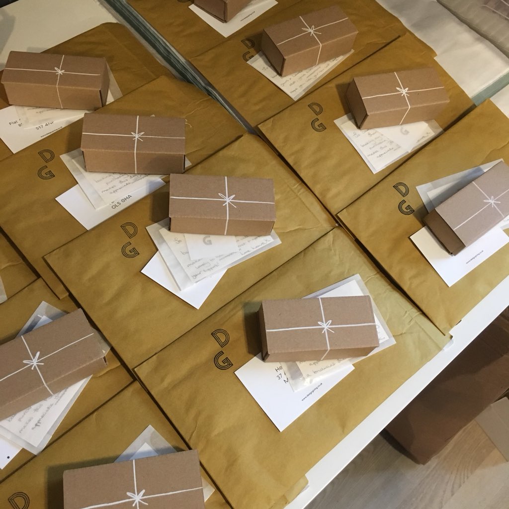 DesignGiving's tweet photo. โจHappy weekend Everyone โจ
Our #ENDEceramic rewards arrived this week ๐
If you purchased one of the single porcelain flying pigs, dachshunds or cats they have now been parcelled up, thank you notes written & be with you very soon ๐๐๐
#thoughtfulgiving
#gifts
#designgiving https://t.co/NERpDB7Pqq