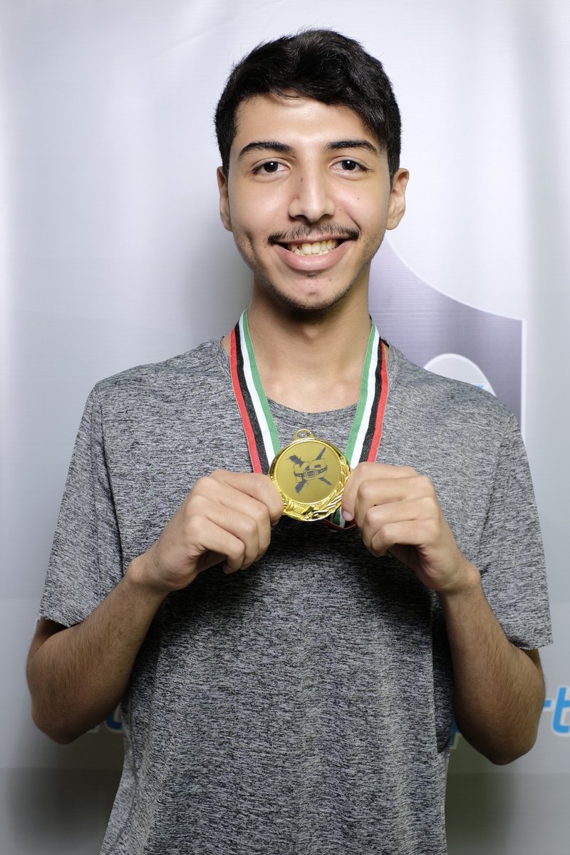ESportTent's tweet photo. المركز الاول: بدر المطيري @Badorche 
المركز الثاني: عبدالعزيز الحربي @M5OOFK 
المركز الثالث: ابراهيم الطلحة @itzFubuki 
المركز الرابع: فهد الشمري @fahadsaud18 
#KO2018 https://t.co/6saKxvXYGC