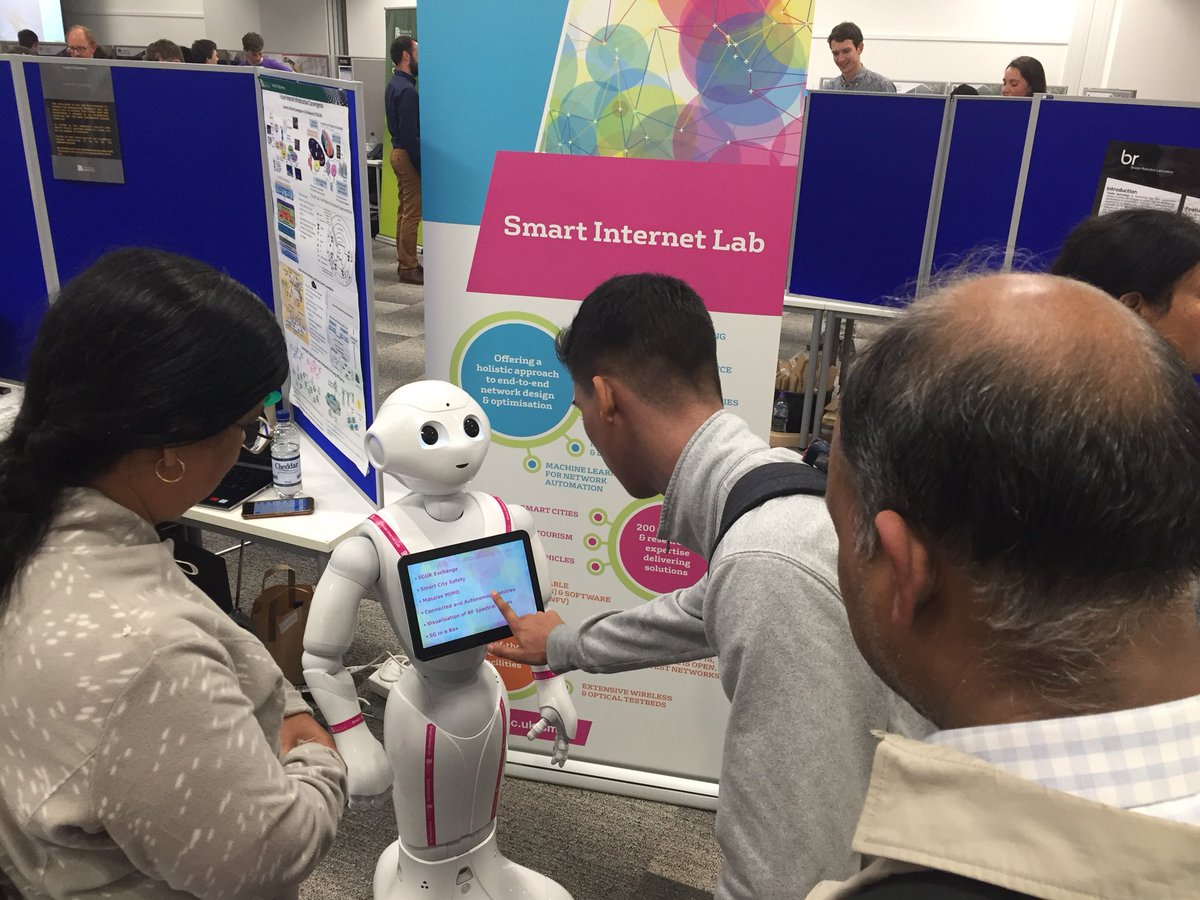 Bi02Bi's tweet photo. 5G Demonstration from Smart Internet Lab at University of Bristol #Openday @bristol_smart @NetworksBristol @BristolUni https://t.co/YCVw8whtrz
