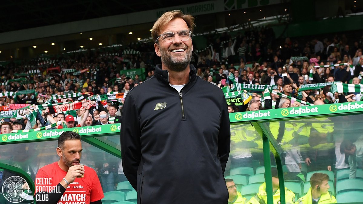 LFCView__'s tweet photo. Jürgen Klopp at Celtic Park today! https://t.co/X3OLsM3vc1