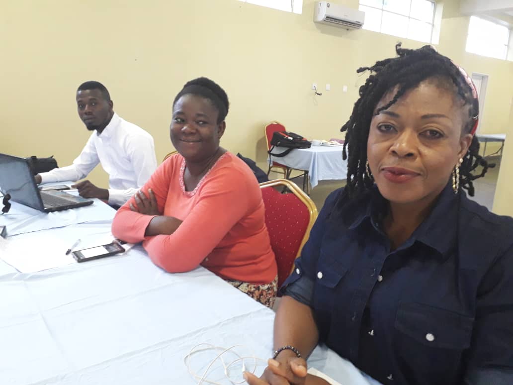 Clinic4Journos's tweet photo. @araisokun: "The business we are in is about finding answers to the questions our audiences are asking. #RethinkingContent @AchileEbikwo @GiftSamuel18 @POPINASO @Naijatoon @ojfells @sikeolaipinnaiy @sparklighto @Chinaemerem_Joe @FreshNewsng @financeondspot @biodunajibade https://t.co/qNL1JKjP4A
