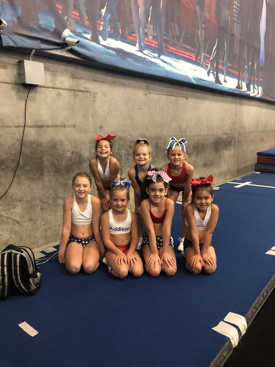 meteorites2018's tweet photo. Red White and Blue 🇺🇸 at @CA_Frisco today! Saturday practices are in full effect! #mightyrites #strongandcute💙🖤
@joanielester @tori_kaiser @LauraPearls @loganoel24 https://t.co/RON5iF5b42