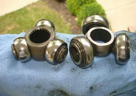 sparkpce's tweet photo. We thank our sponsor *MK tech* for providing us the Limited slip differential , tripod bearings and tripod housing for our electric car.
Your contribution is highly appreciated🙌
#becauseracecar #fsae  #electriccar #formulabharat #racingcar #formulastudent #teamspark ️#mktech https://t.co/CFQhddKWk1