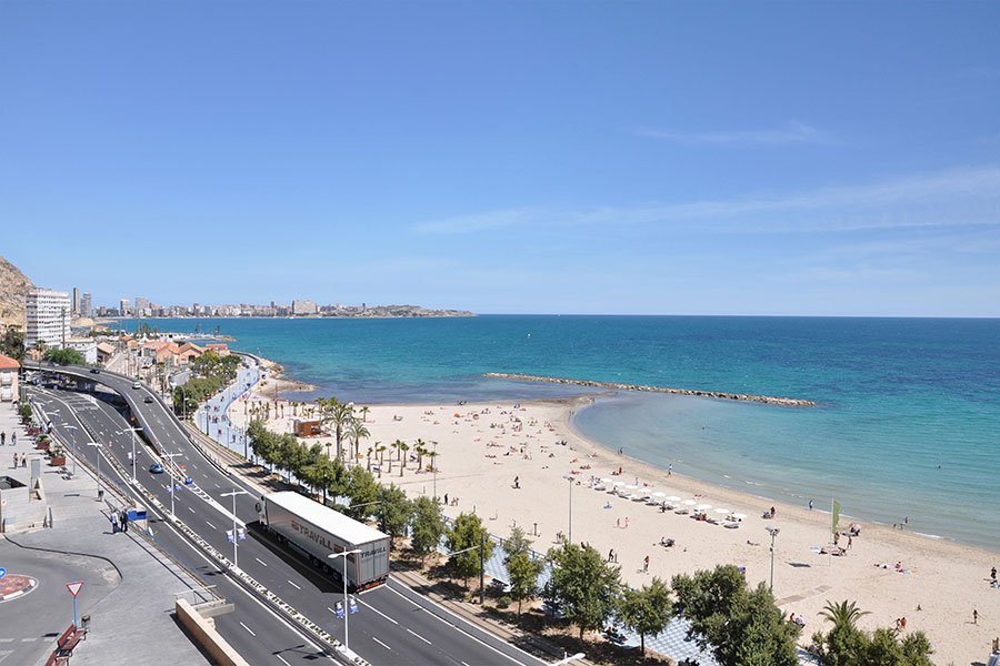 TravillTrans's tweet image. Transportando mercancías por Europa desde 1978 #TransporteInternacional travill.es/52004_es/Travi…