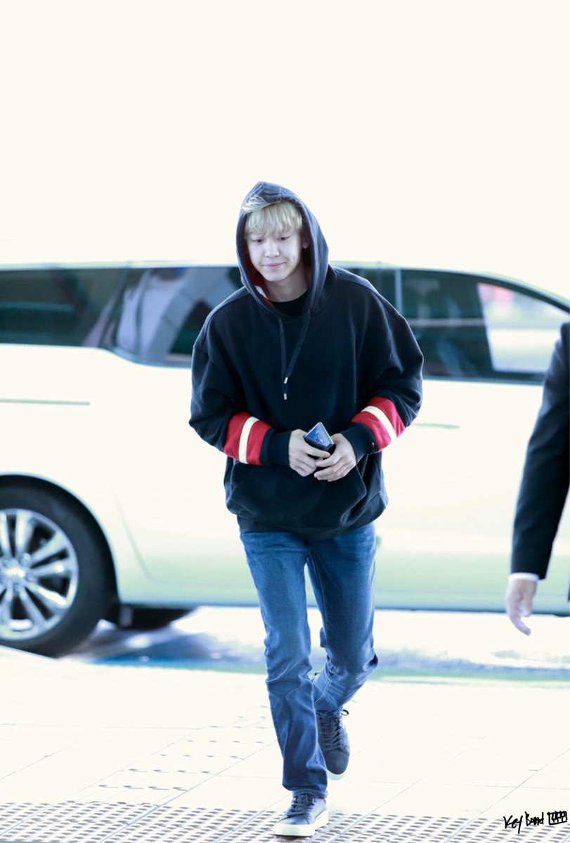 CHΛNHome찬열1127 (REST) tweet media