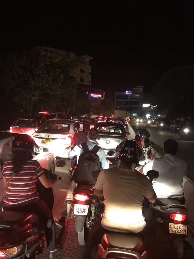 timatyagi's tweet photo. @Manya23 @DCPTrEastBCP @PradipDas73 @sankarsarma @sharad2210 Another Saturday- more jams, some folks not where they are supposed to be https://t.co/cwutMLie0Y