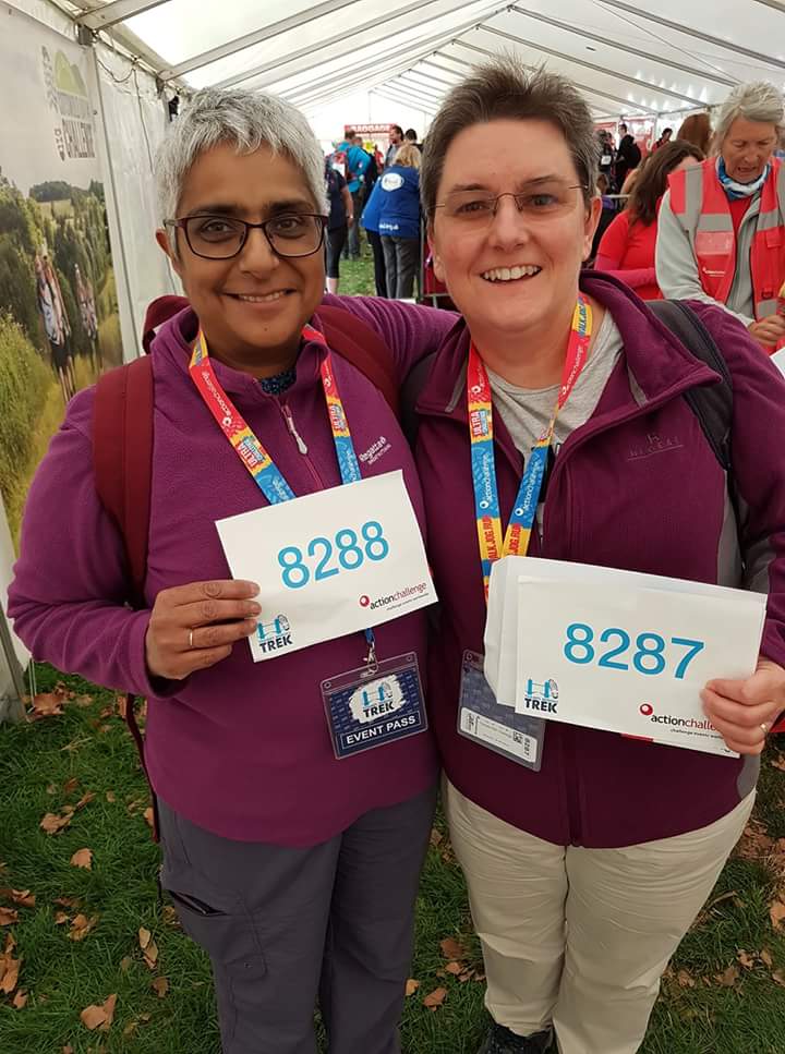 SassyHeathlet's tweet image. Gill and I are ready to start the Thames Bridges Challenge @GillBradleyLtd #tpchallenge