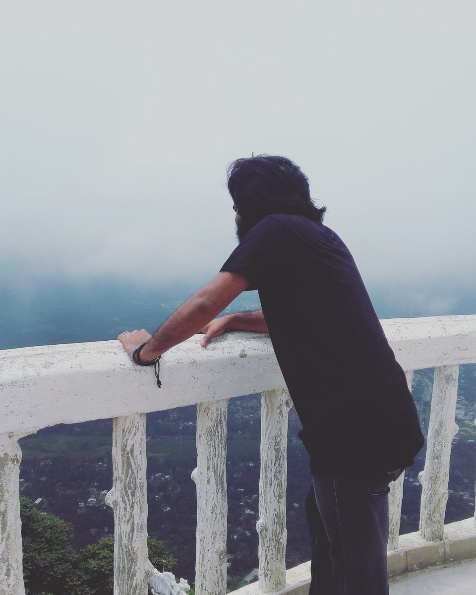 VenuraLaksahan's tweet photo. ❤️👣 #GampolaCity #TopOfAmbuluwawa #AmbuluwawaReligionCenter #TravelGampola #AncientCity #Photography #ViewPoint #lka #Vacation #Traveling #Travel #HillKandy #Gampola #Ambuluwawa #Destination #VisitKandy #Kandy #KandyCity #TravelLife #VisitSriLanka #Nature #SriLanka 💜️🐾️️ https://t.co/B9a6c5MHOe