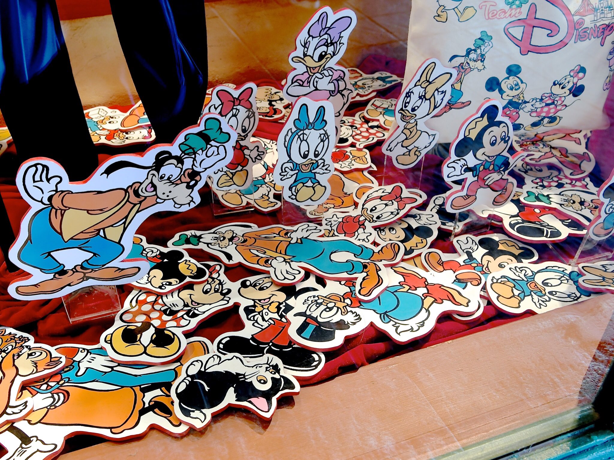 Mezzomikiのディズニーブログ A Twitter レトロデザインのミッキー フレンズ 東京ディズニーリゾート 新作 チームdisney シリーズグッズを紹介 詳しくは T Co Ssxputuxfa T Co Tdnrq4e9vp Twitter