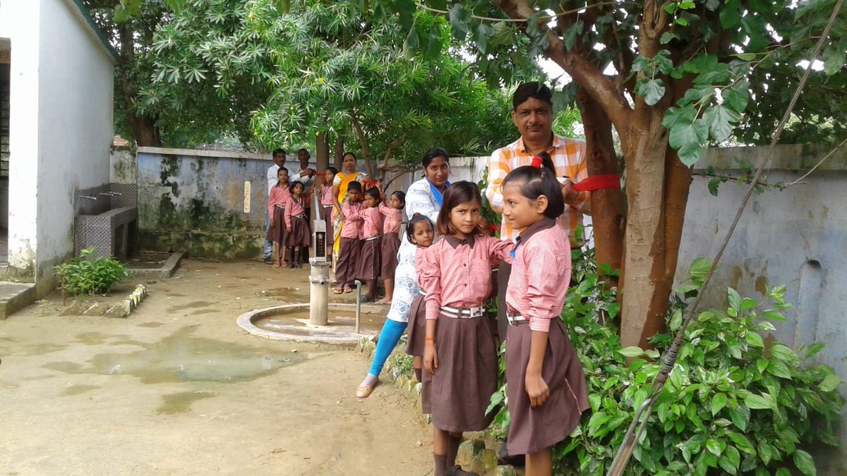 akhlaqueschool1's tweet photo. Students and teachers of  primary school Rampur-1 block Mzn District M. NAGAR Participated in #RedTapeMovement to support #RiseForClimate  @shikshansamvad  @350's  and @teachersclubup @avanindrajadaun @RedTapeMovement @prabhatmisra https://t.co/saAE5Z0Ab4 https://t.co/pi237tXBFf https://t.co/MA5vw8HKCM