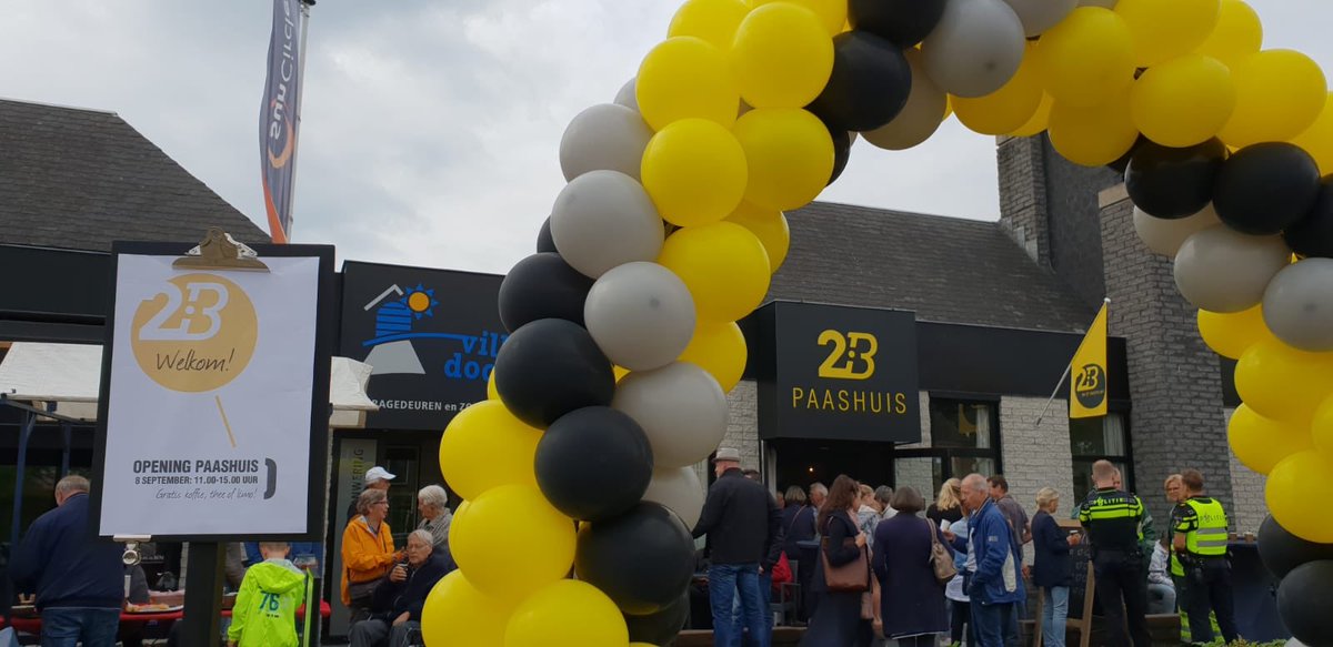 PROgressief21's tweet photo. Vandaag is het Paashuis geopend
Enthousiaste vrijwilligers zijn druk geweest, het resultaat is prachtig! Gaat u ook eens kijken bij deze nieuwe ontmoedigingsplek in Paasbos. #samen #verbinding #aandachtvoorpaasbos https://t.co/CgYO2JVivk