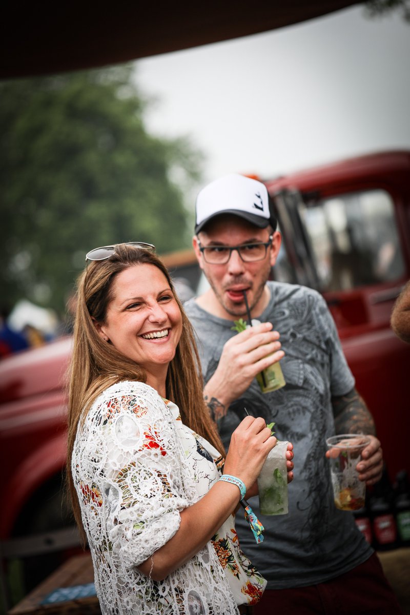 FantasticFdFest's tweet photo. 1 week until our Fantastic Food Festival @denbiesvineyard 15-16 September! 50 food & drinks stalls, free cookery demos, rare breeds farm & live music! Adults Adv tickets include 2-4-1 prosecco voucher! #foodfestival #surrey #whatsoninsurrey #dorking #masterchef https://t.co/FgwvKq7wpL