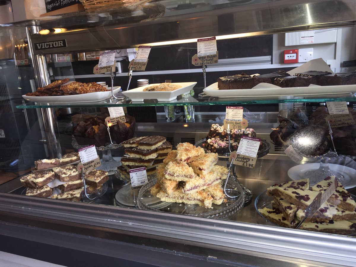 Yippie we are all fixed. We will be open from 12noon as normal. Hope to see you soon. ☕️🍰